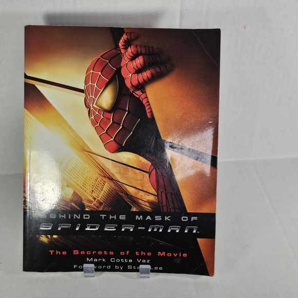 Other - Behind the Mask of Spider-Man Guide - Red Cover